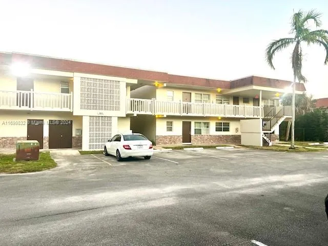 4169 SW 67th Ave # 210A, Davie FL 33314