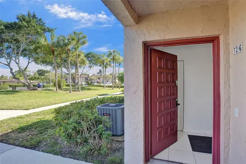 9280 Vista Del Lago # G, Boca Raton FL 33428