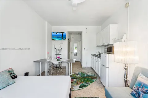 255 W 24th St # 334, Miami Beach FL 33140