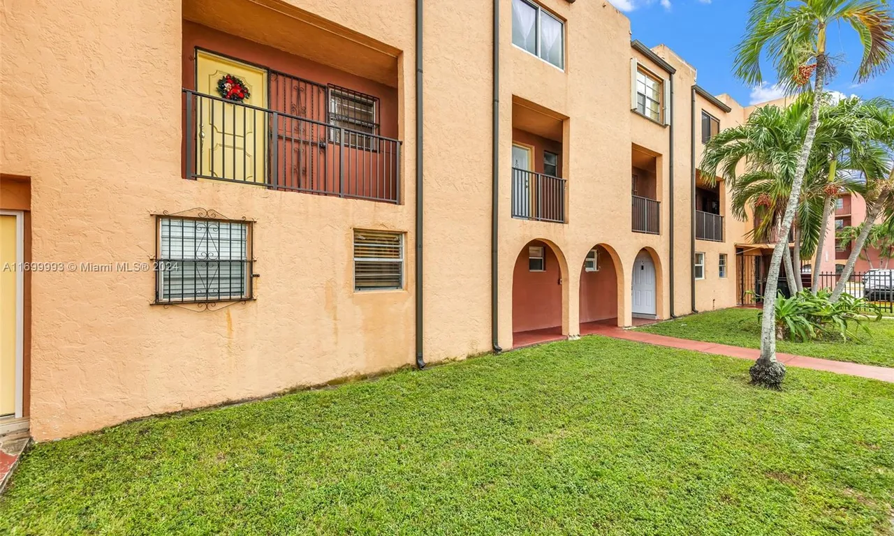 6600 W 2nd Ct # 12, Hialeah FL 33012