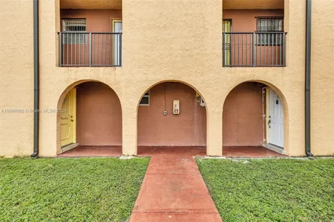 6600 W 2nd Ct # 12, Hialeah FL 33012