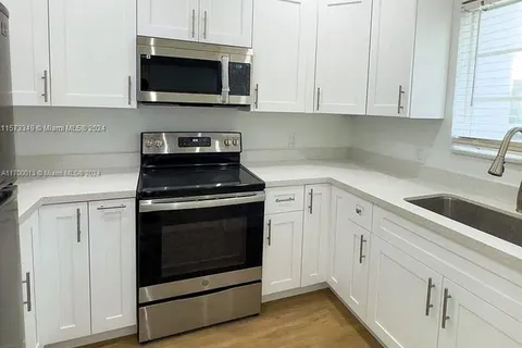 401 Malaga Ave # 401, Coral Gables FL 33134