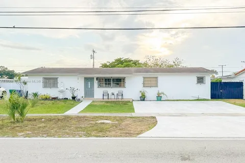 17230 NW 78th Ave, Hialeah FL 33015