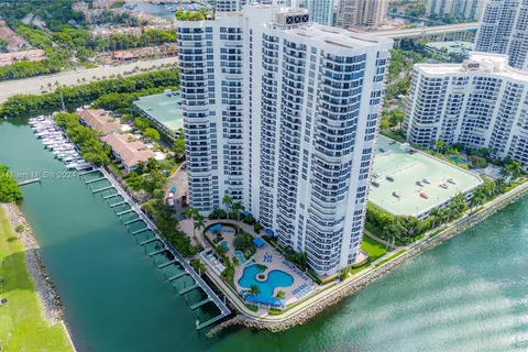 3530 Mystic Pointe Dr # 1408, Aventura FL 33180