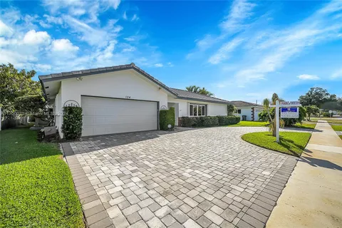 104 Saint Cloud Ln, Boca Raton FL 33431