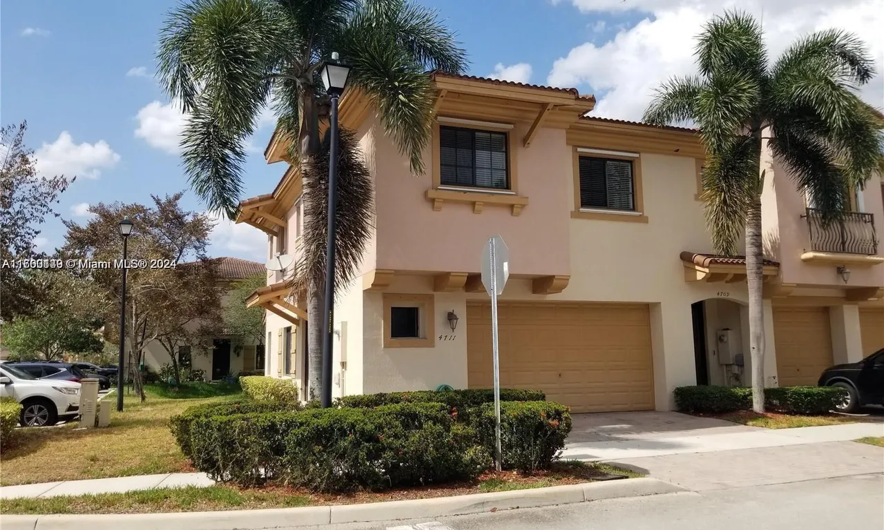 4711 Cypress Street, Coconut Creek FL 33073