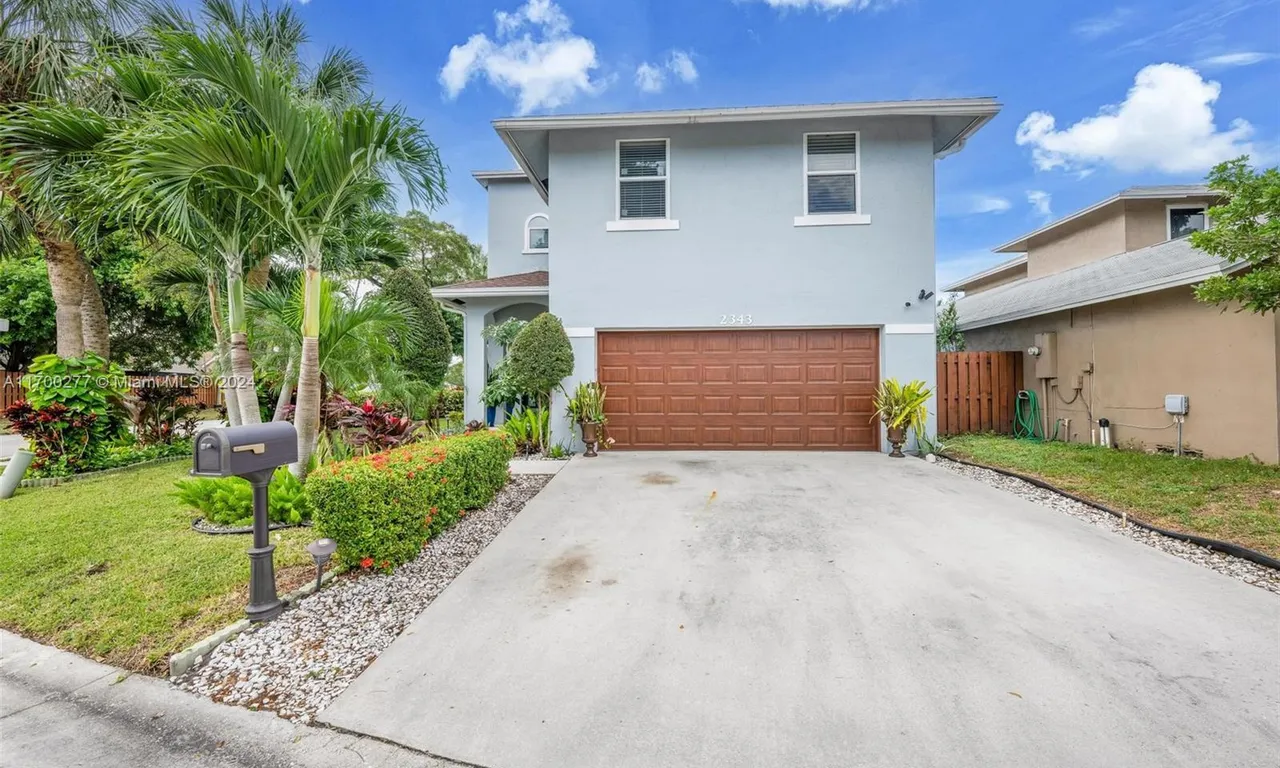 2343 NW 34th Way, Coconut Creek FL 33066