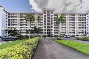 3150 N Palm Aire Dr # 507, Pompano Beach FL 33069