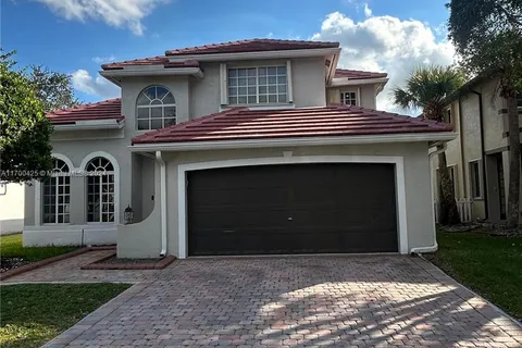 9950 NW 18 St, Pembroke Pines FL 33024