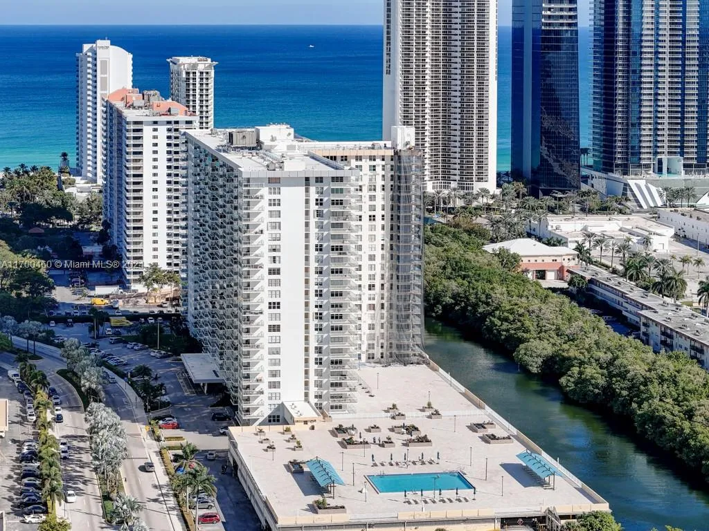 230 174th St # 3, Sunny Isles Beach FL 33160