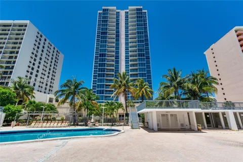 2655 Collins Ave # 901, Miami Beach FL 33140