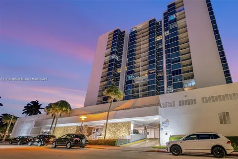 2655 Collins Ave # 901, Miami Beach FL 33140