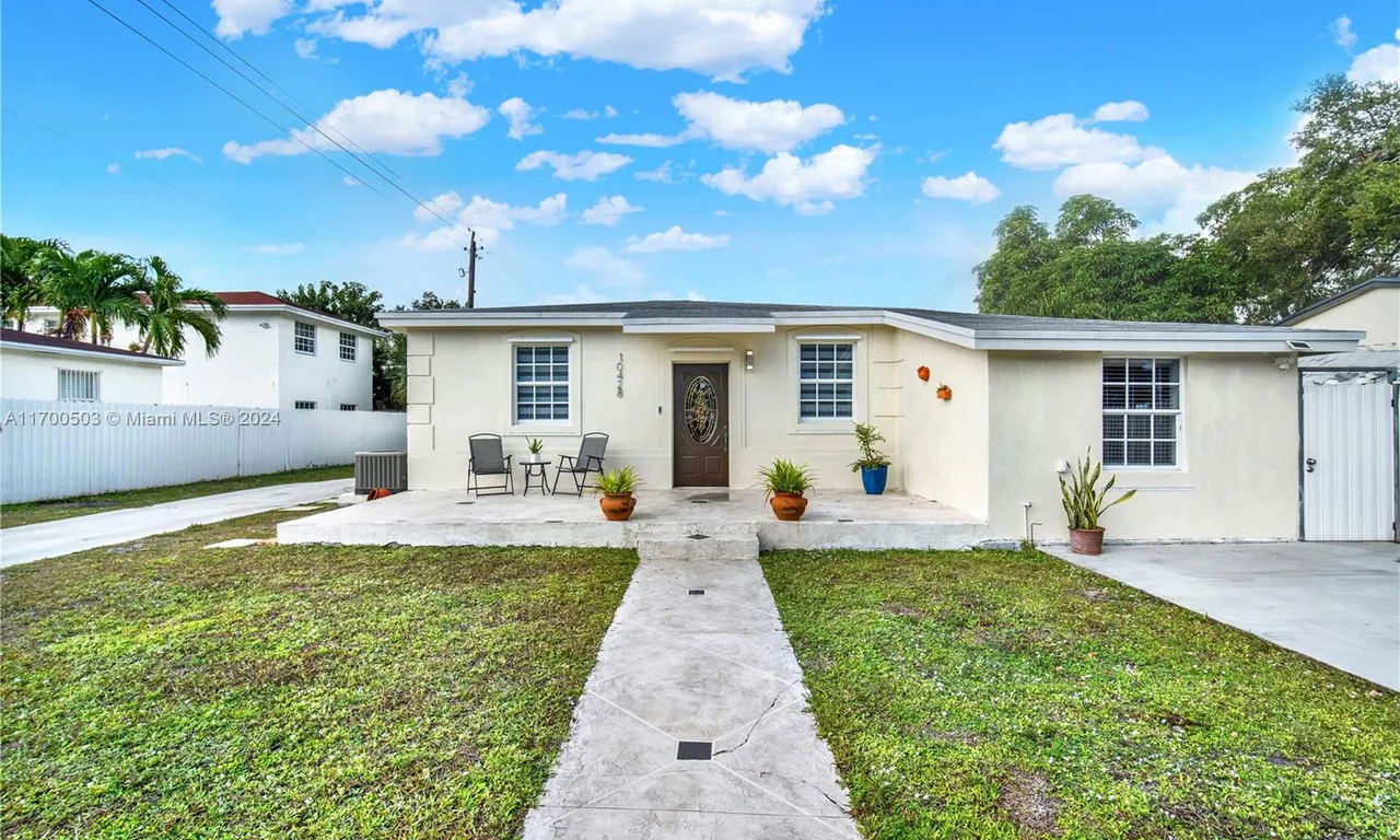 10428 NW 28th Ave, Miami FL 33147