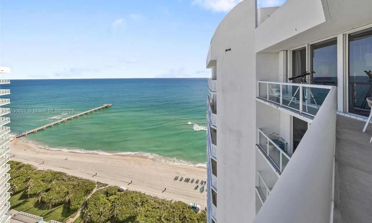 16425 Collins Ave, Sunny Isles Beach FL 33160