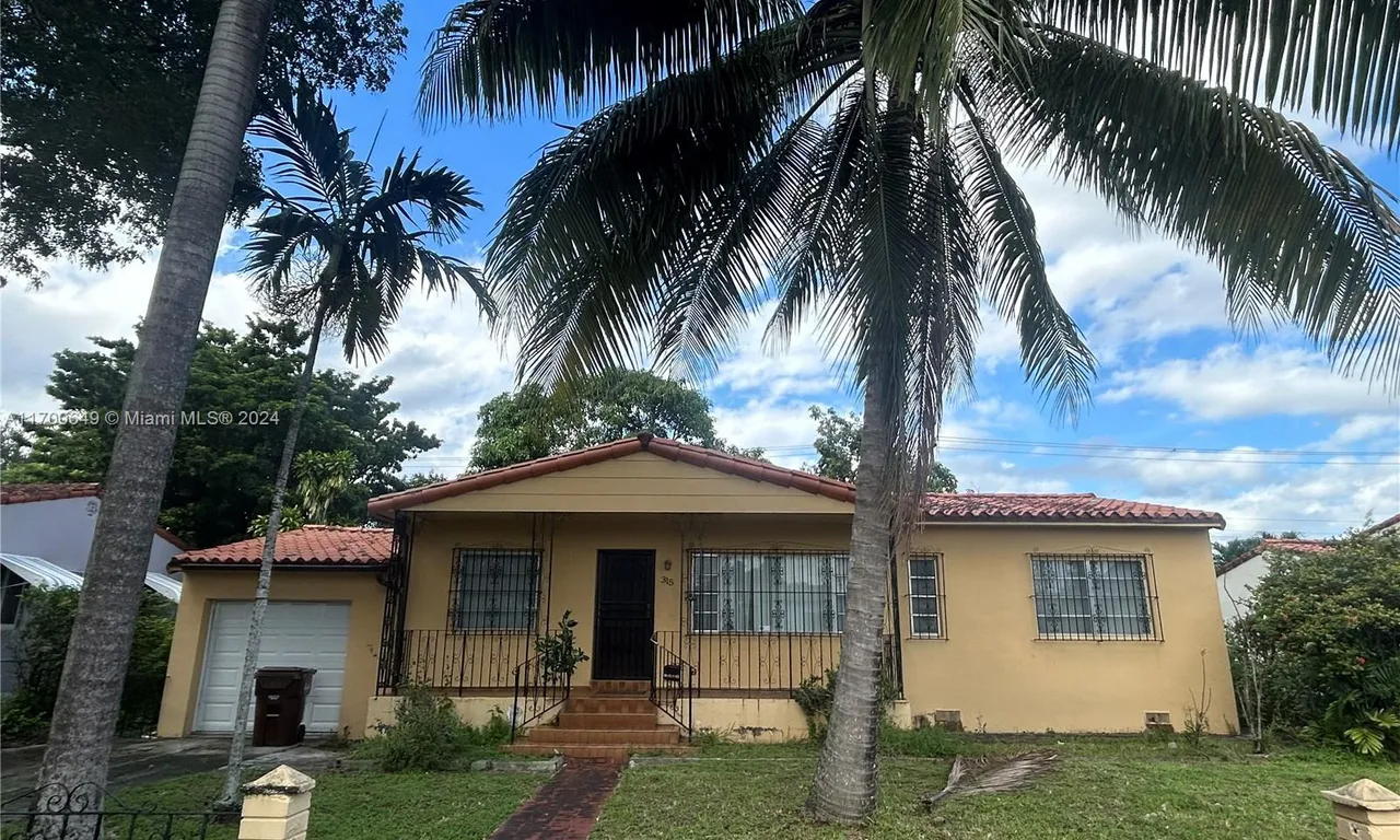 315 W 64th St, Hialeah FL 33012