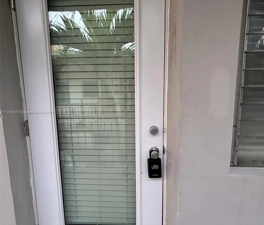 719 Euclid Ave # 11, Miami Beach FL 33139