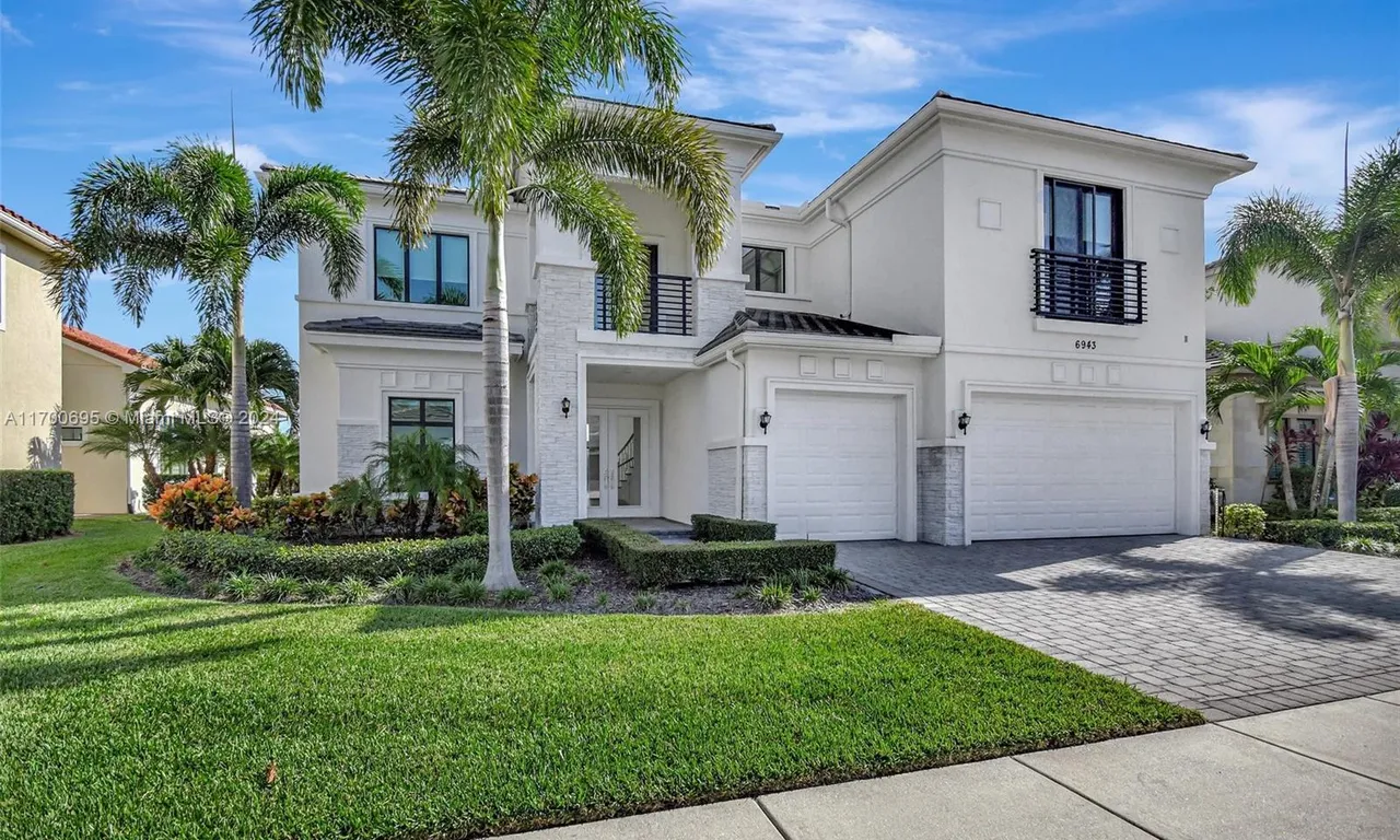 6943 NW 28th Ave, Boca Raton FL 33496