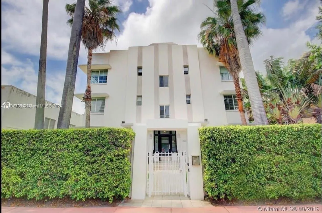 820 Euclid Ave # 201, Miami Beach FL 33139