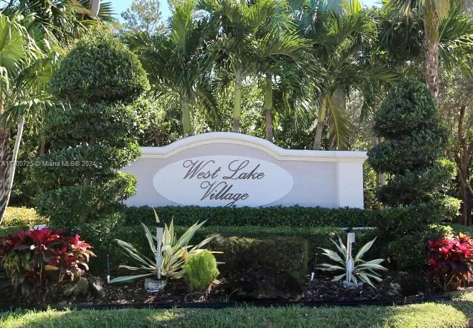 1491 Weeping Willow Way # 1491, Hollywood FL 33019