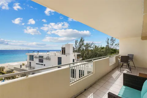 3180 S Ocean Dr # 516, Hallandale Beach FL 33009