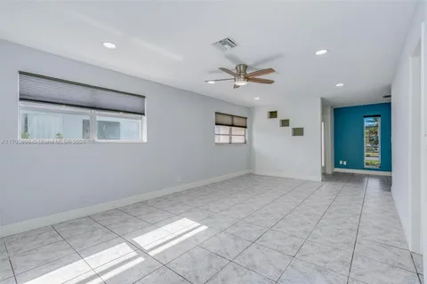 1401 N 65th Ter, Hollywood FL 33024