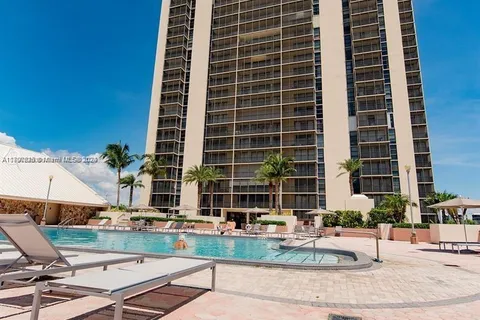 20379 W Country Club Dr # 1236, Aventura FL 33180