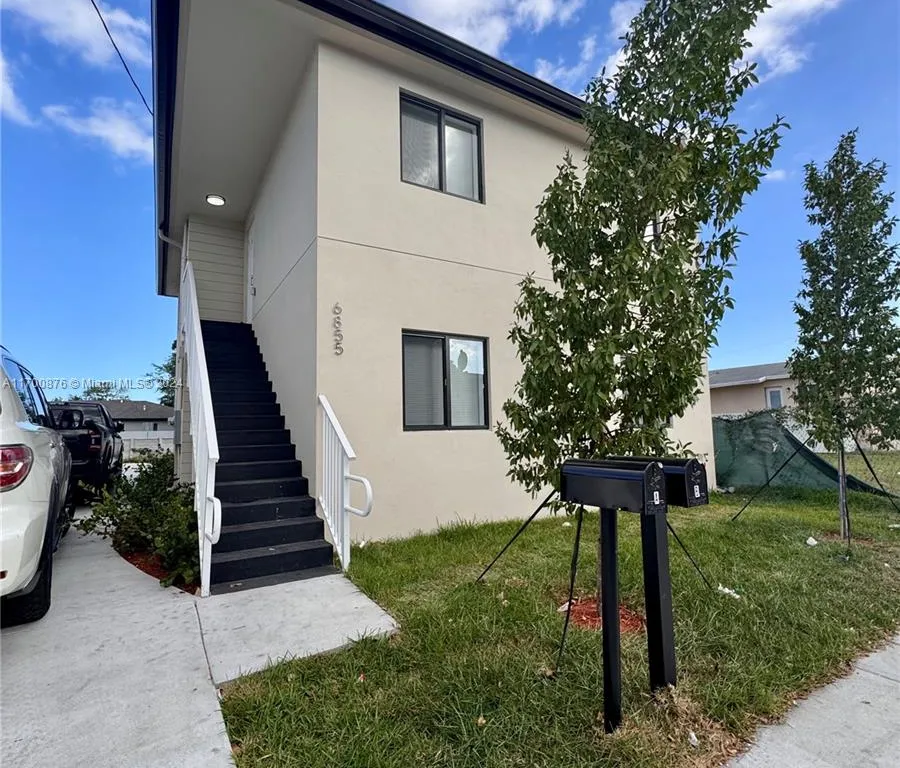 6855 NW 17th Ave, Miami FL 33147