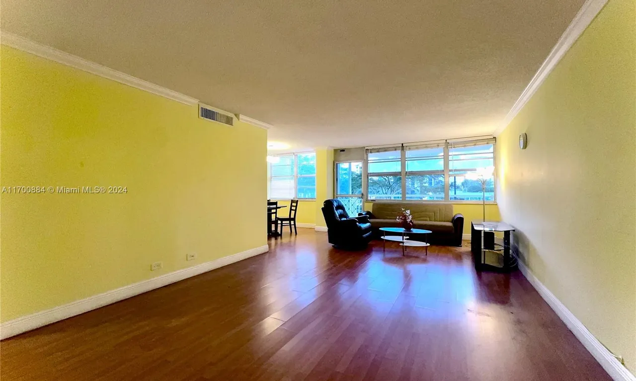 251 174th St # 115, Sunny Isles Beach FL 33160