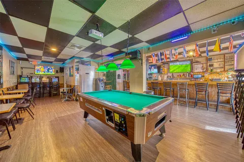 Cafeteria & Bar For Sale In Hialeah, Hialeah FL 33012