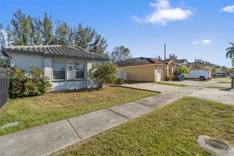 13101 NW 11th Ter # 13101, Miami FL 33182