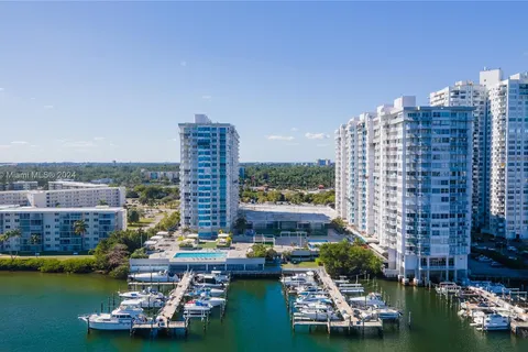 18011 Biscayne Blvd # 902, Aventura FL 33160