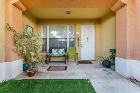 3569 Forest Hill Blvd # 111, Palm Springs FL 33406