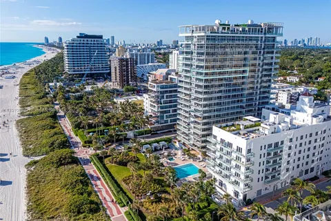 3737 Collins Ave # 1401, Miami Beach FL 33140