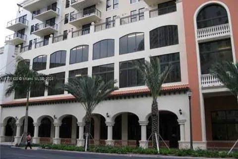 55 Merrick Way # 14, Coral Gables FL 33134