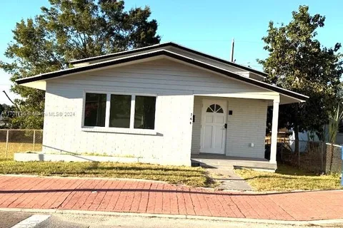 744 Lemon Ave, Sebring FL 33870