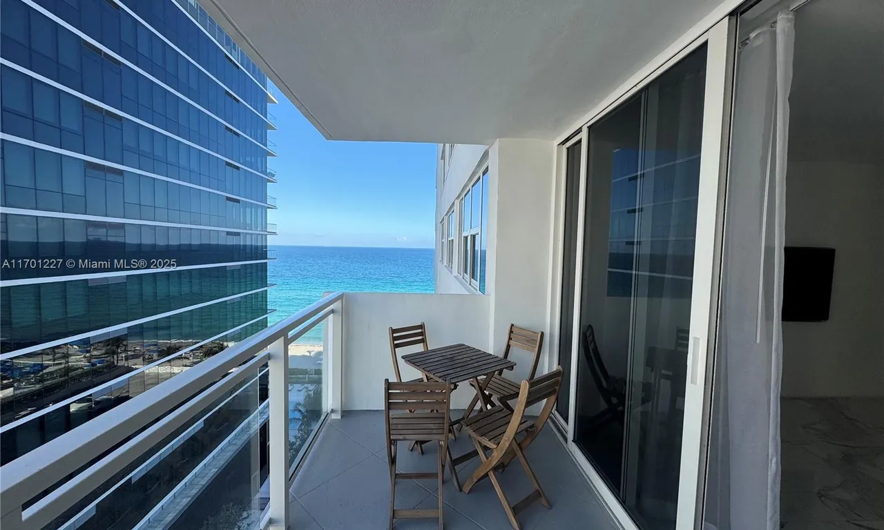 2030 S Ocean Dr # 1022, Hallandale Beach FL 33009