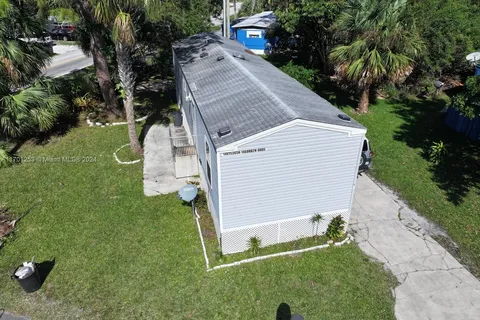 3200 7th S St, Fort Pierce FL 34982