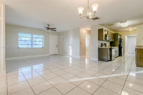 14281 SW 285th St, Homestead FL 33033