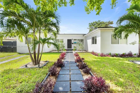 1581 Normandy Dr, Miami Beach FL 33141