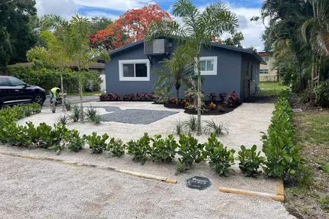 4021 SW 54th Ct, Dania Beach FL 33314