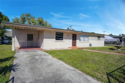 75 W 36th Pl, Hialeah FL 33012