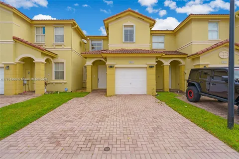8643 NW 112th, Doral FL 33178