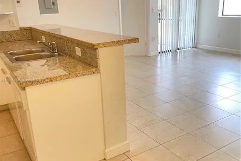 2445 SW 18th Ter # 502, Fort Lauderdale FL 33315