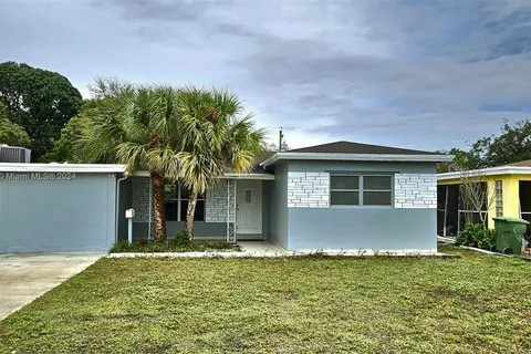 123 SW 68th Ave, Pembroke Pines FL 33023