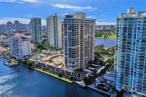 20191 E Country Club Dr # 2310, Aventura FL 33180