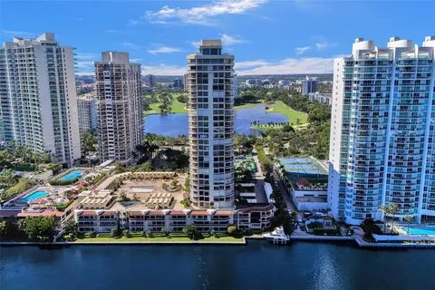 20191 E Country Club Dr # 2310, Aventura FL 33180