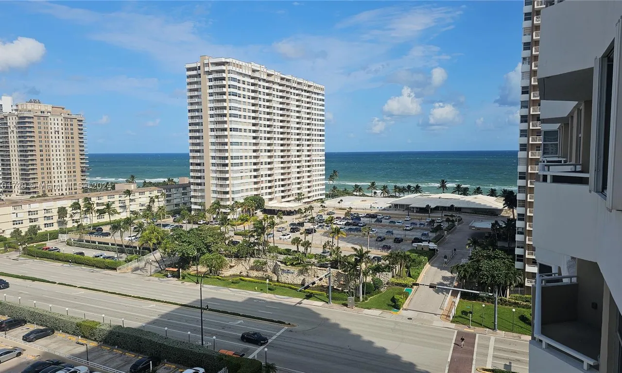 1985 S Ocean Dr # 10H, Hallandale Beach FL 33009