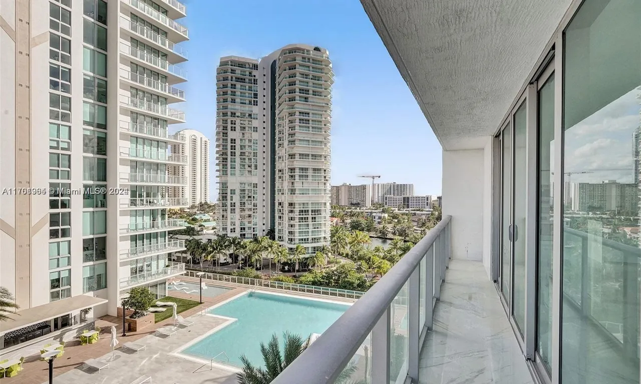 330 Sunny Isles Blvd # 907, Sunny Isles Beach FL 33160