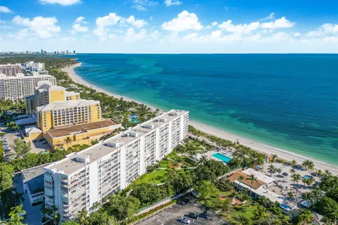 605 Ocean Dr # 4L, Key Biscayne FL 33149