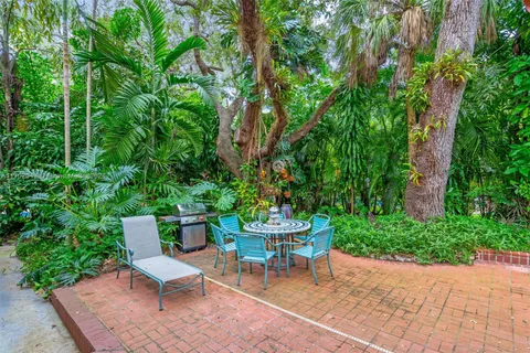 5111 Maggiore St, Coral Gables FL 33146